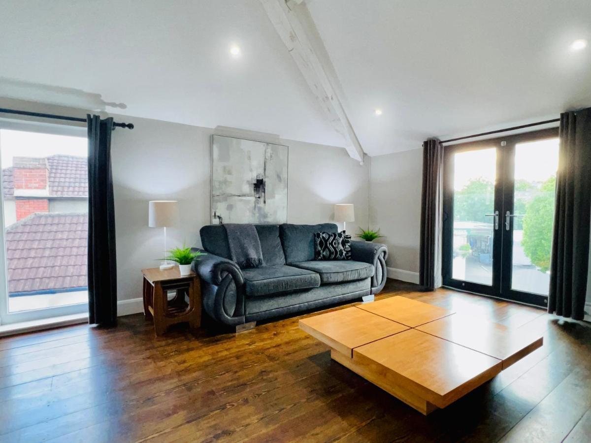 Smart-Home In Original Victorian Building بريستول المظهر الخارجي الصورة