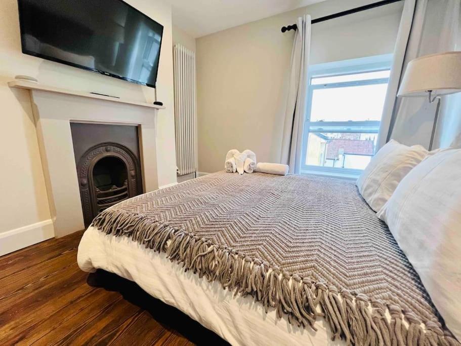Smart-Home In Original Victorian Building بريستول المظهر الخارجي الصورة